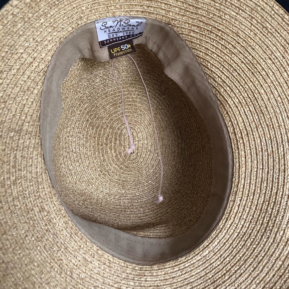 Sun N Sand UPF 50+ Sun Hat with Back & Bow - Picture 6 of 7